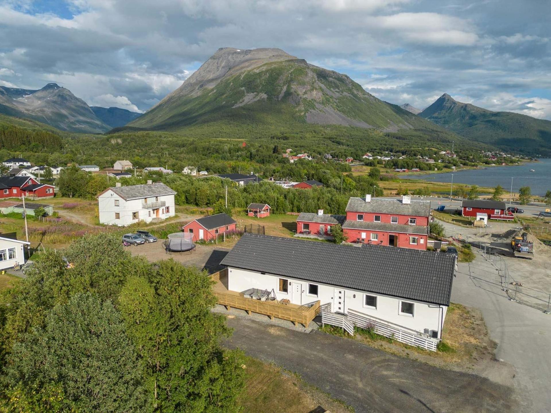Olderdalen Alpan Apartments, Lyngenfjord מראה חיצוני תמונה